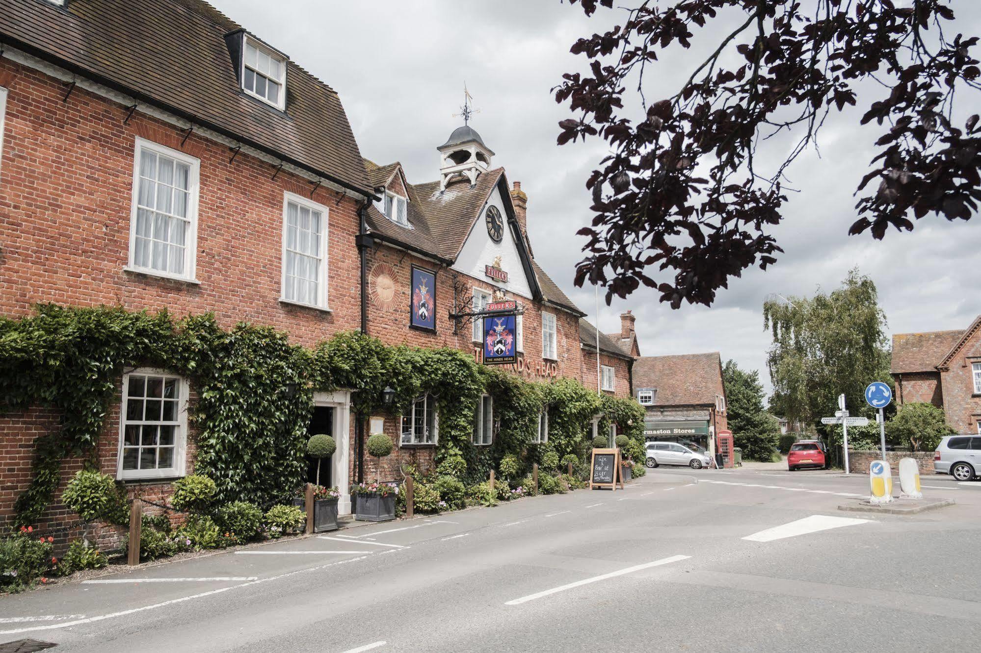 Hotel Hinds Head Aldermaston Exterior foto